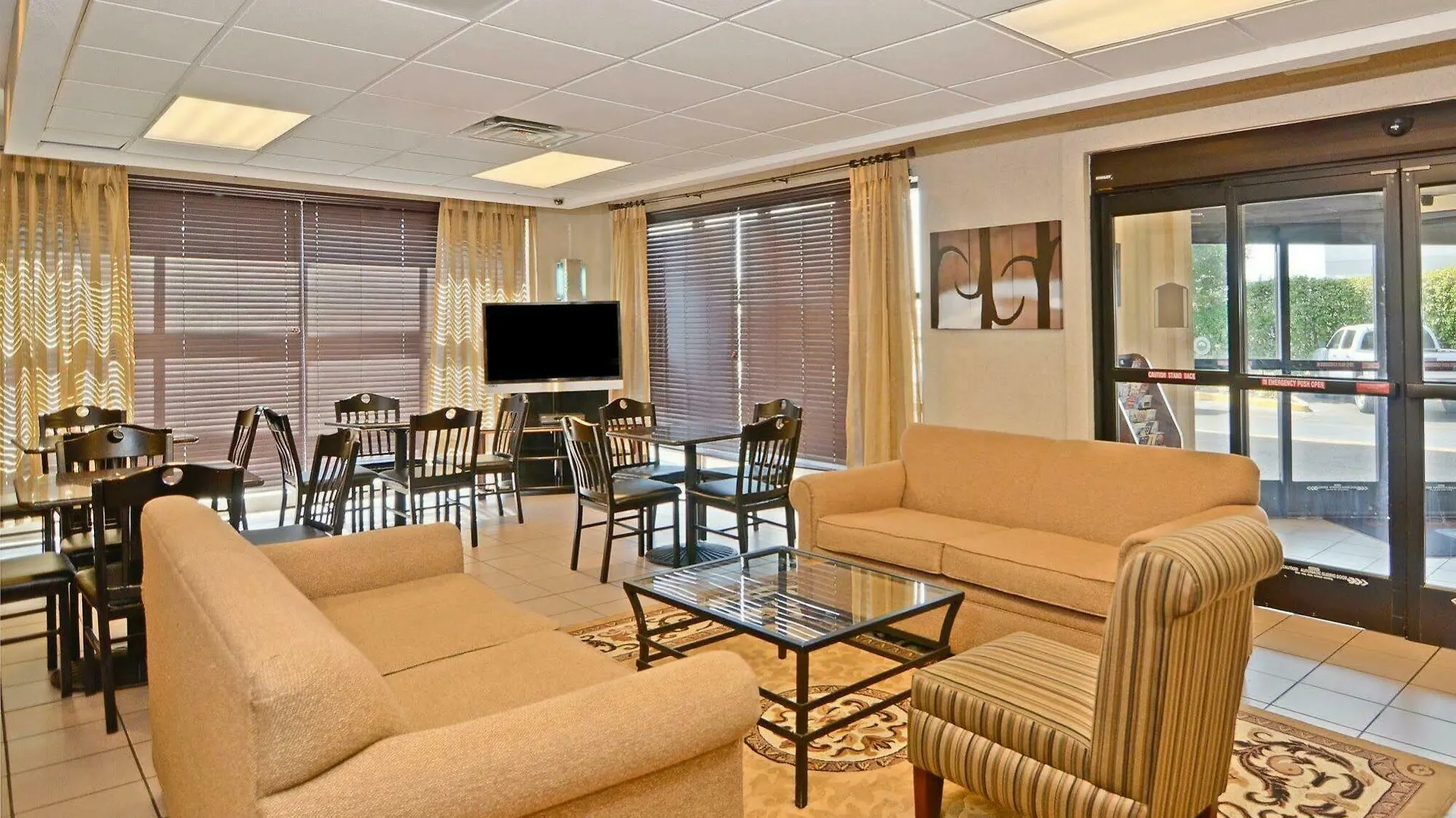 Quality Inn Airport I-240 Memphis 2*,